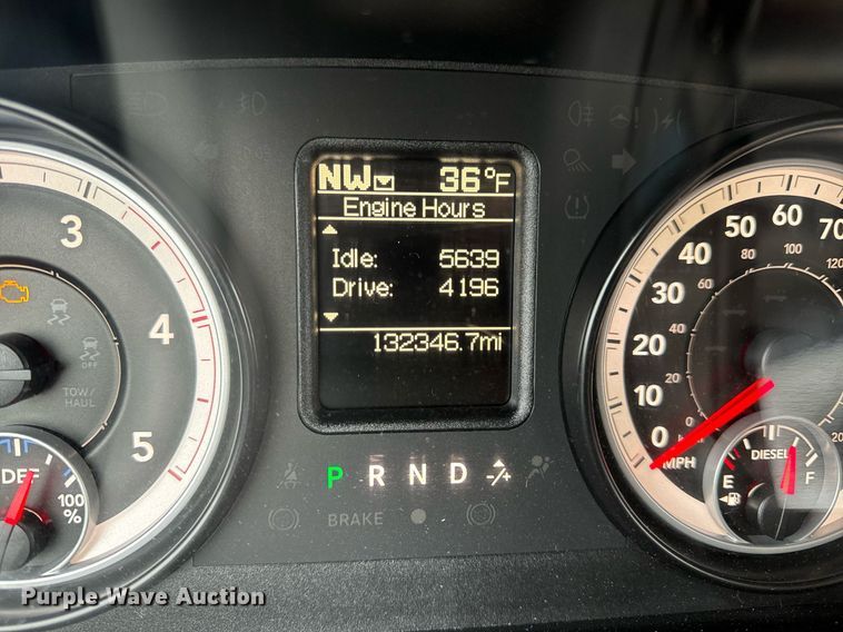 image for item NM9256 2014 Dodge Ram 5500HD bucket truck