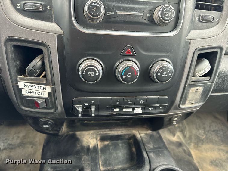 image for item NM9256 2014 Dodge Ram 5500HD bucket truck