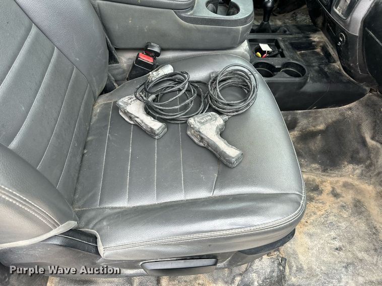 image for item NM9256 2014 Dodge Ram 5500HD bucket truck