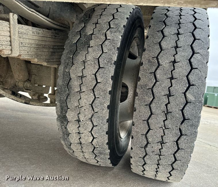 image for item NM9256 2014 Dodge Ram 5500HD bucket truck