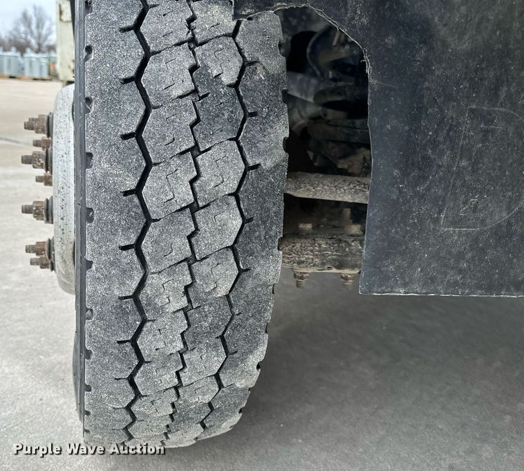 image for item NM9256 2014 Dodge Ram 5500HD bucket truck