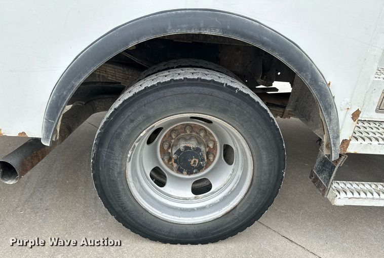 image for item NM9256 2014 Dodge Ram 5500HD bucket truck