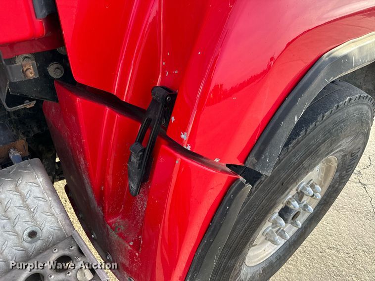 image for item NM9262 2016 Western Star 4700SF dump truck