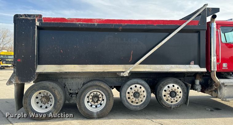 image for item NM9262 2016 Western Star 4700SF dump truck