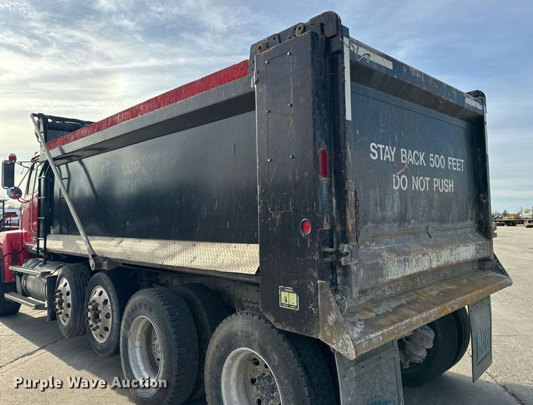image for item NM9262 2016 Western Star 4700SF dump truck