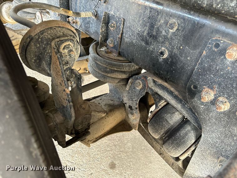 image for item NM9262 2016 Western Star 4700SF dump truck