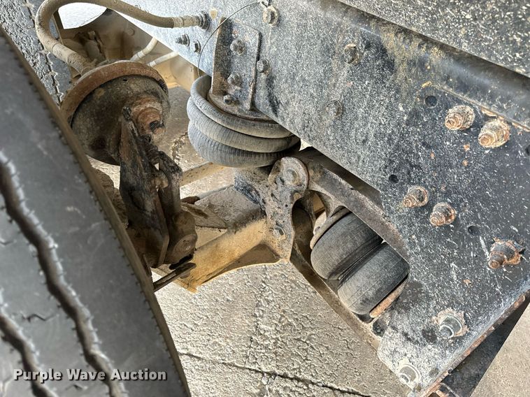 image for item NM9262 2016 Western Star 4700SF dump truck