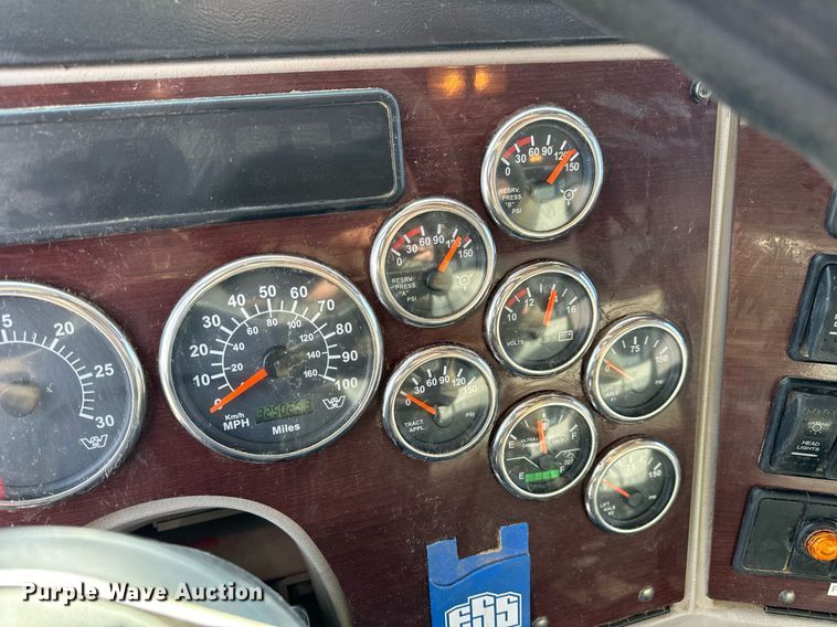 image for item NM9262 2016 Western Star 4700SF dump truck