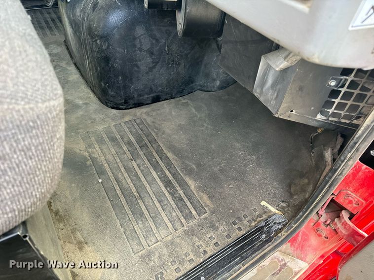 image for item NM9262 2016 Western Star 4700SF dump truck