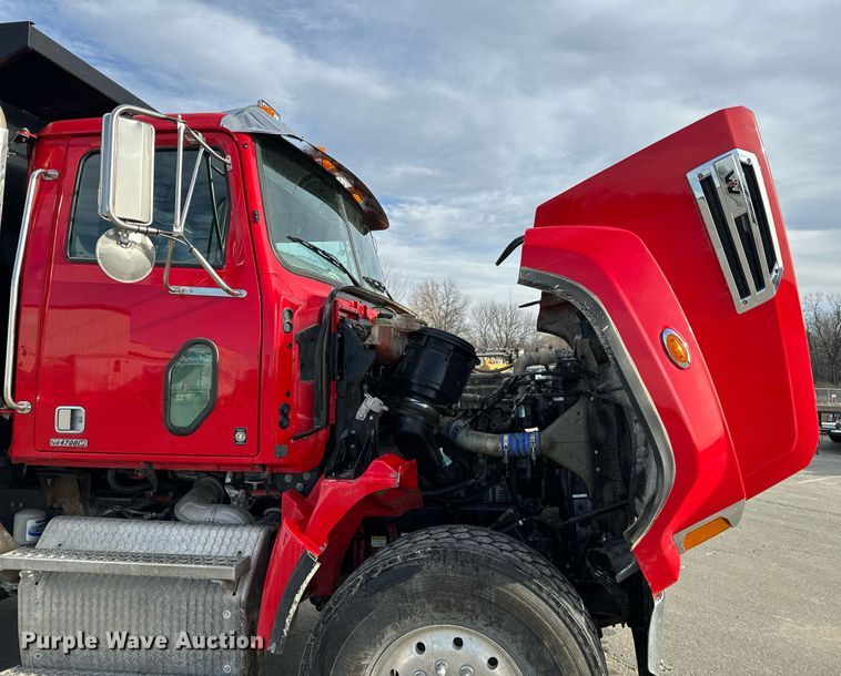 image for item NM9262 2016 Western Star 4700SF dump truck