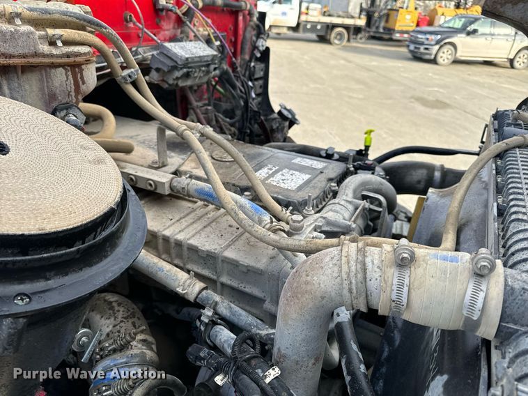 image for item NM9262 2016 Western Star 4700SF dump truck