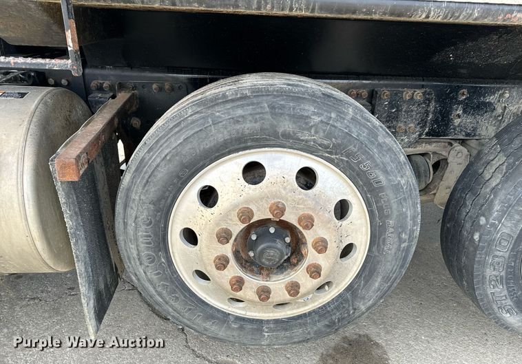 image for item NM9262 2016 Western Star 4700SF dump truck