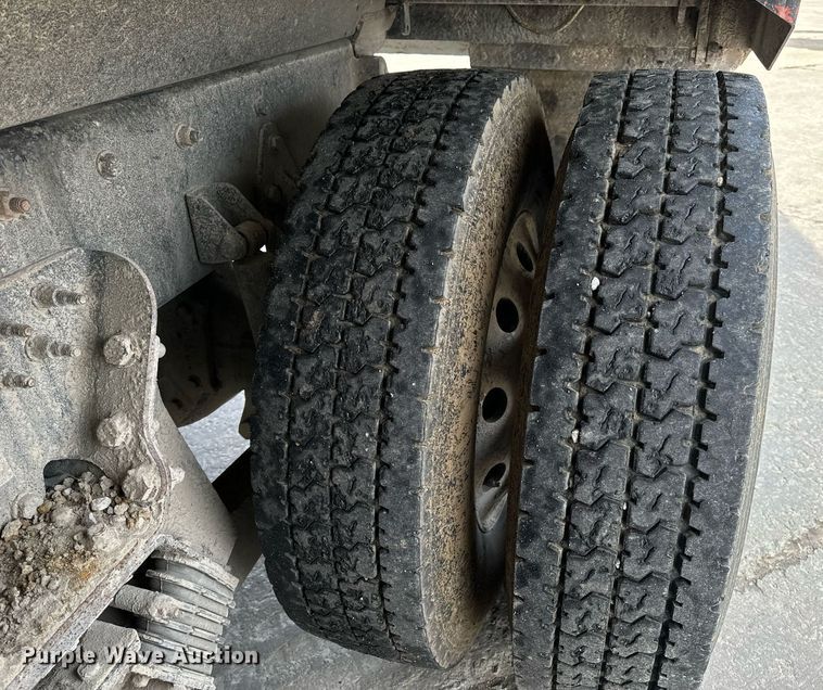 image for item NM9262 2016 Western Star 4700SF dump truck