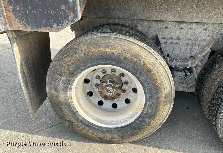 image for item NM9262 2016 Western Star 4700SF dump truck