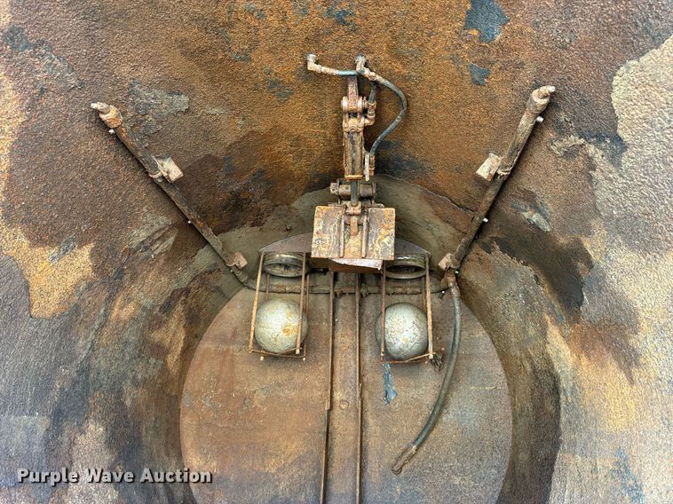 image for item NM9270 2007 Sterling  sewer jetter truck