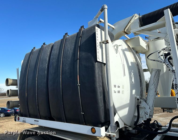 image for item NM9270 2007 Sterling  sewer jetter truck