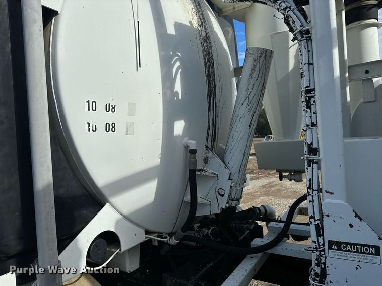 image for item NM9270 2007 Sterling  sewer jetter truck