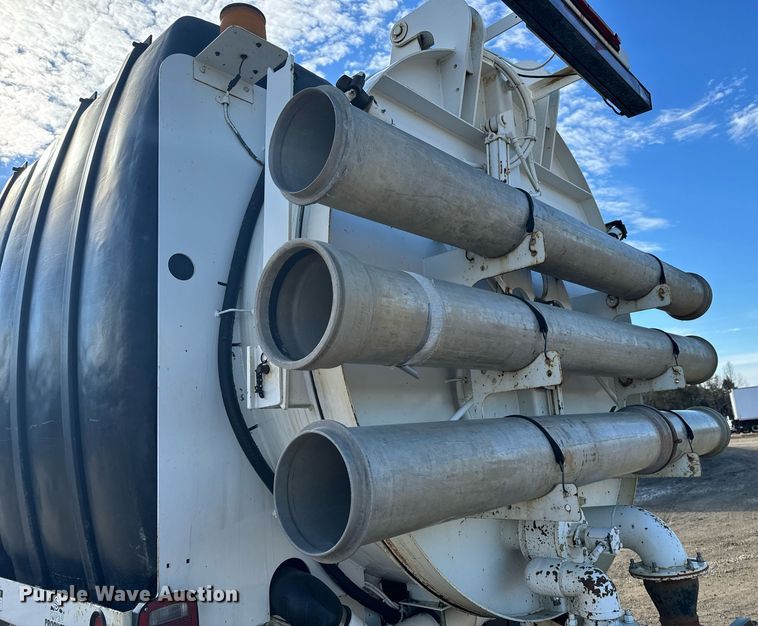 image for item NM9270 2007 Sterling  sewer jetter truck