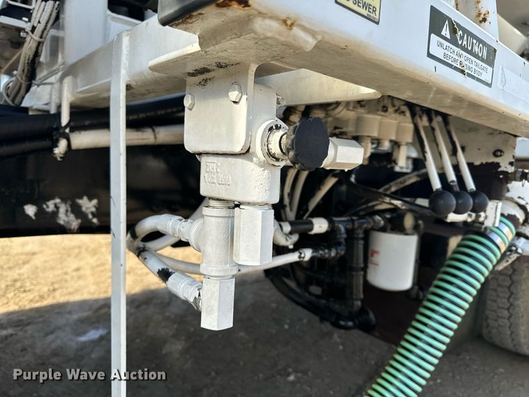 image for item NM9270 2007 Sterling  sewer jetter truck