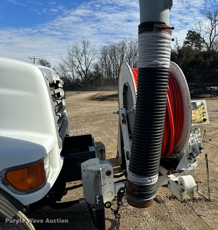 image for item NM9270 2007 Sterling  sewer jetter truck