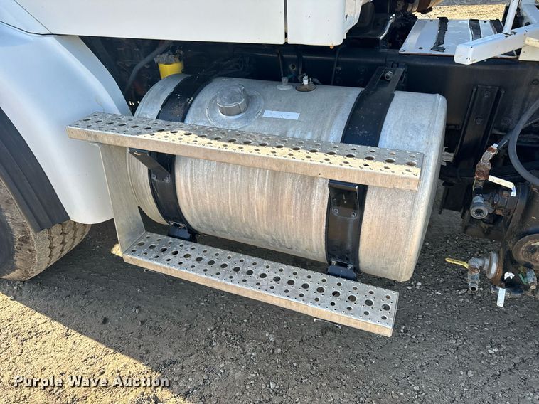 image for item NM9270 2007 Sterling  sewer jetter truck