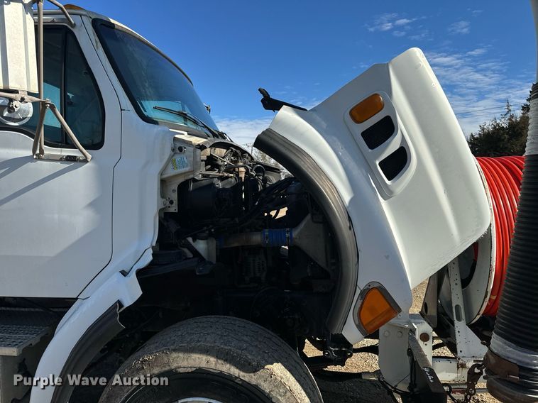 image for item NM9270 2007 Sterling  sewer jetter truck