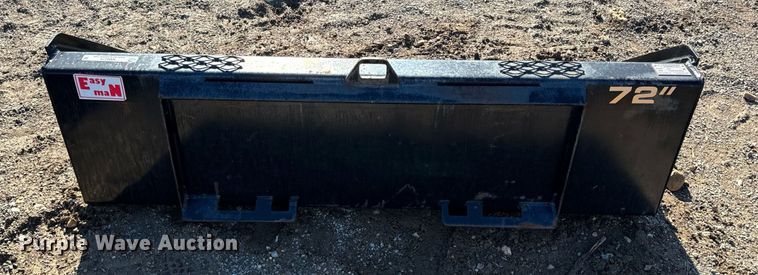 image for item NM9275 Industrias America 72 skid steer bucket