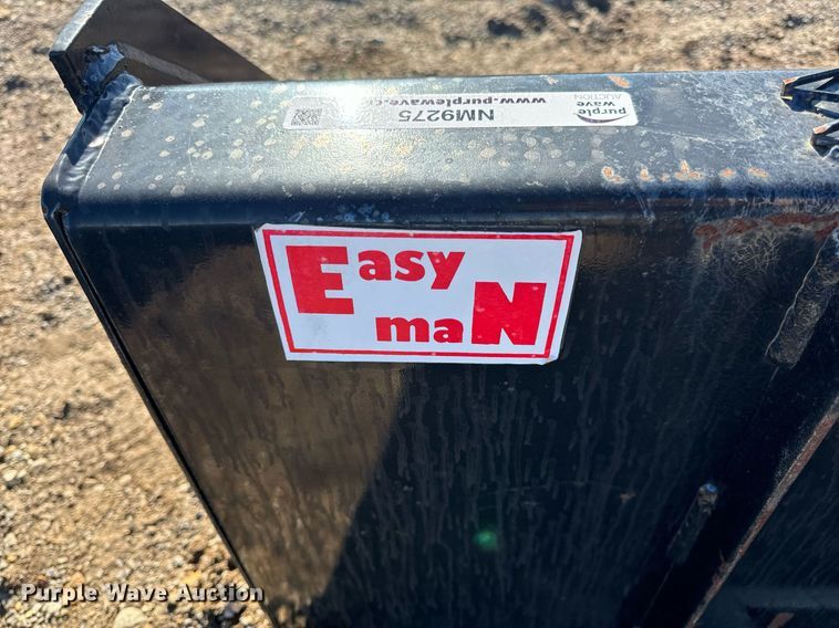 image for item NM9275 Industrias America 72 skid steer bucket