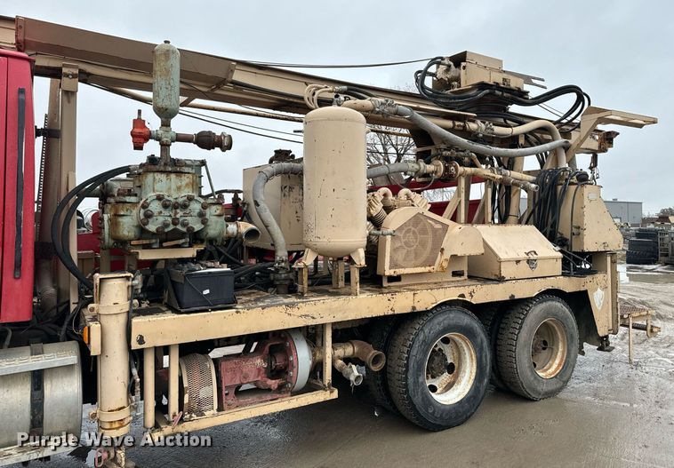 image for item NN9365 2000 Sterling LT8500 drilling rig truck