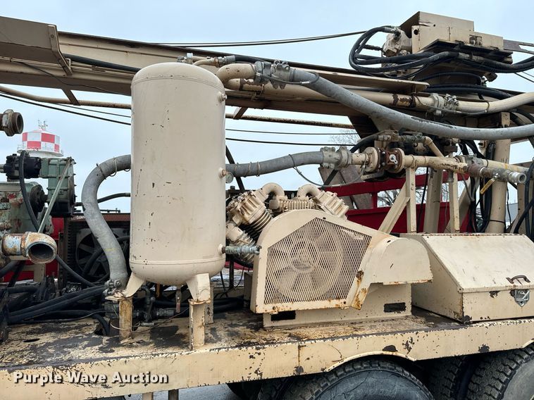 image for item NN9365 2000 Sterling LT8500 drilling rig truck