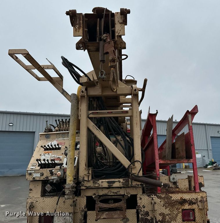 image for item NN9365 2000 Sterling LT8500 drilling rig truck