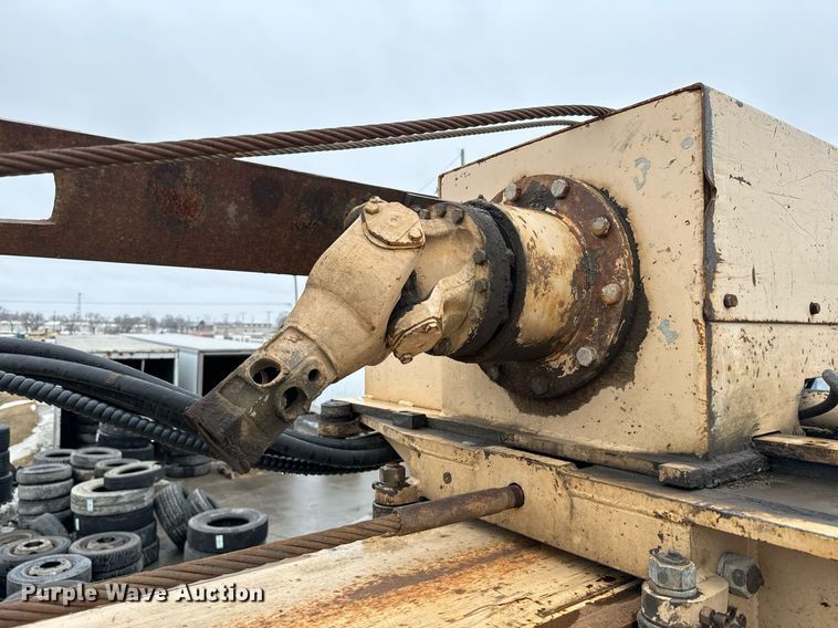 image for item NN9365 2000 Sterling LT8500 drilling rig truck