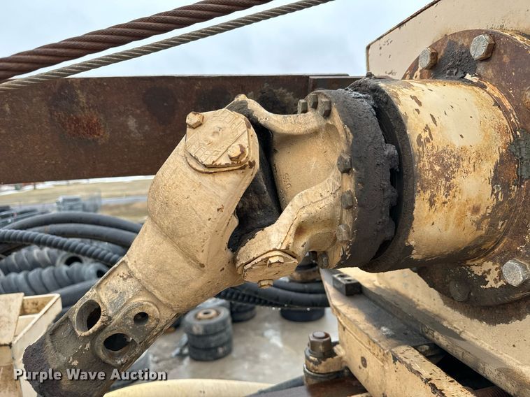 image for item NN9365 2000 Sterling LT8500 drilling rig truck