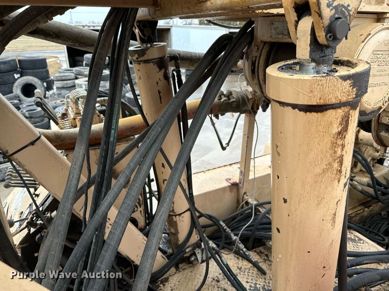 image for item NN9365 2000 Sterling LT8500 drilling rig truck