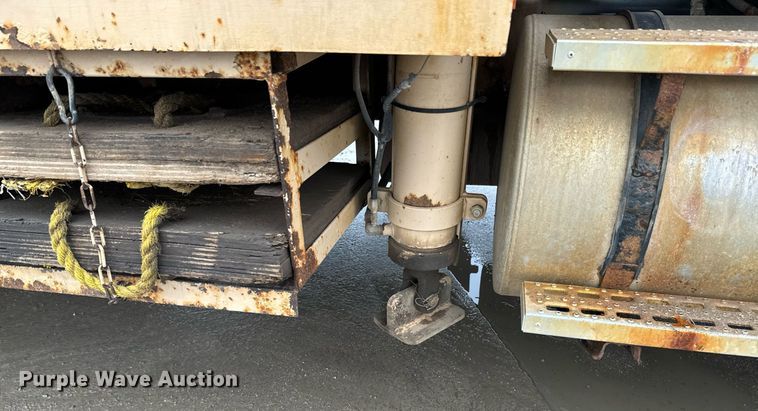 image for item NN9365 2000 Sterling LT8500 drilling rig truck