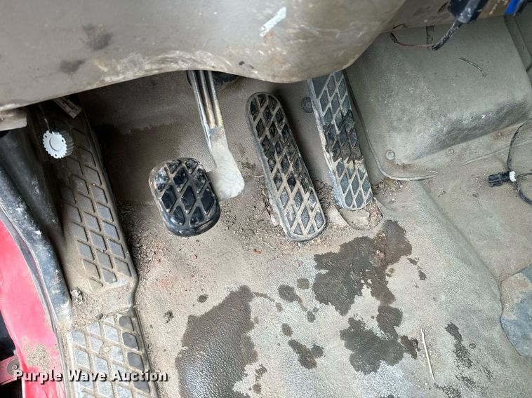 image for item NN9365 2000 Sterling LT8500 drilling rig truck