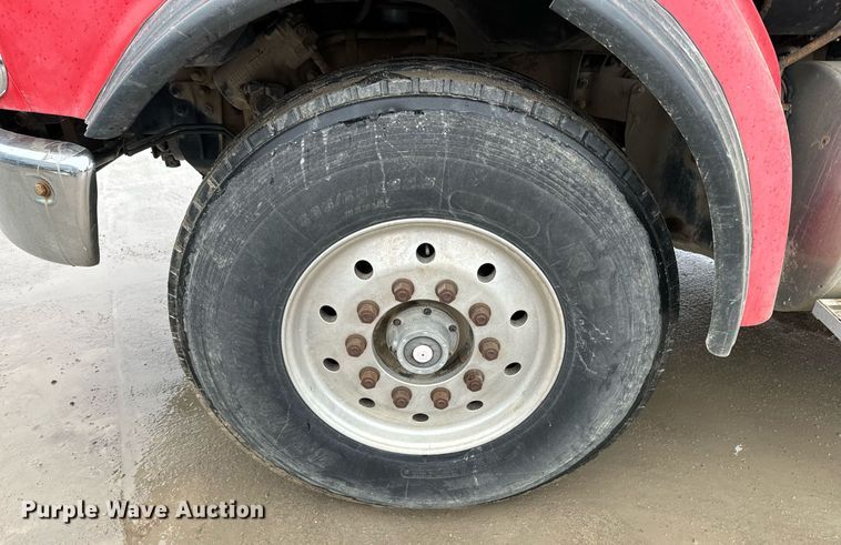 image for item NN9365 2000 Sterling LT8500 drilling rig truck