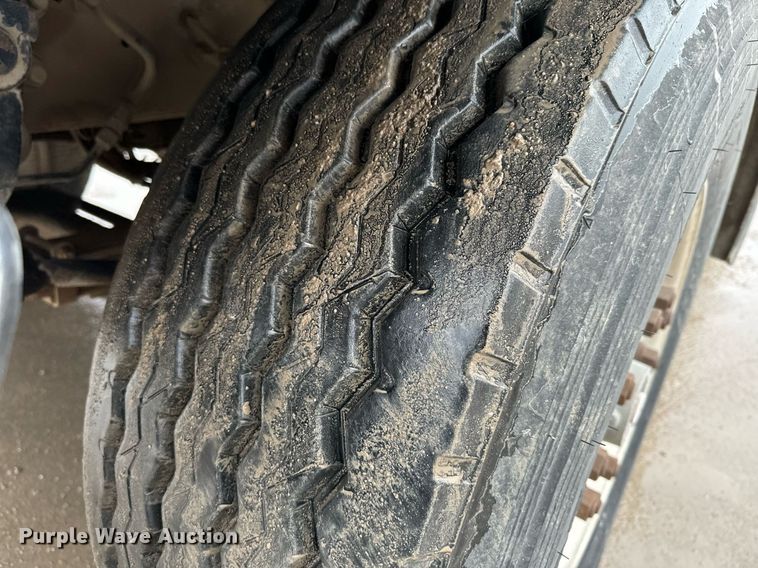 image for item NN9365 2000 Sterling LT8500 drilling rig truck