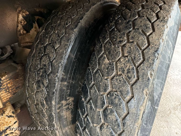 image for item NN9365 2000 Sterling LT8500 drilling rig truck