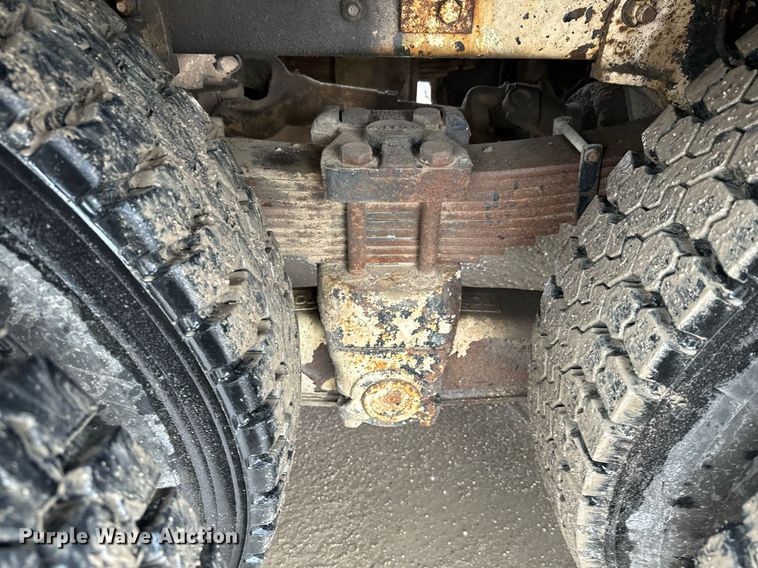 image for item NN9365 2000 Sterling LT8500 drilling rig truck