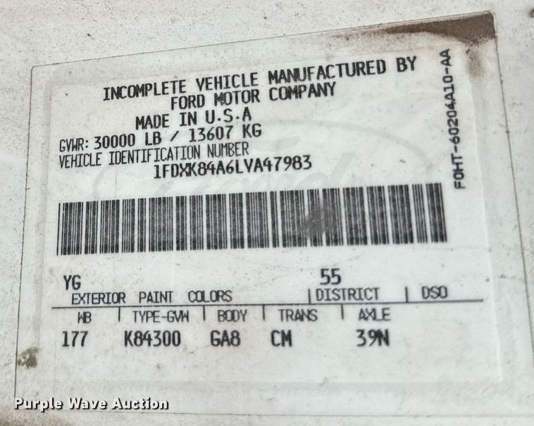 image for item NN9366 1990 Ford F800 drilling rig truck