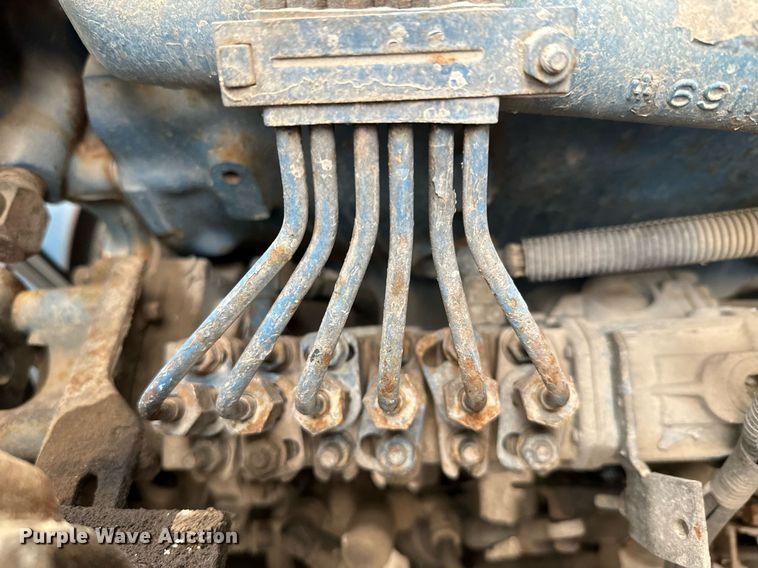 image for item NN9367 1990 International  4900 drilling rig truck