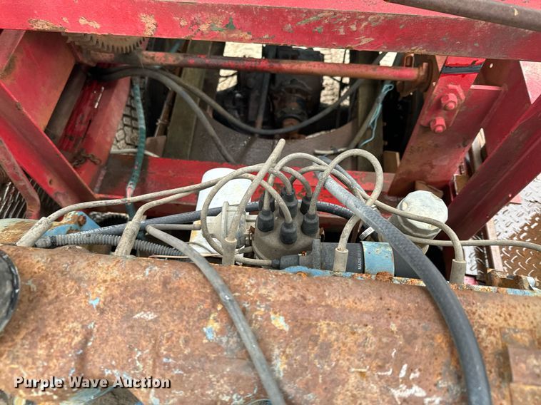 image for item NN9368 1979 Mack cable tool rig truck