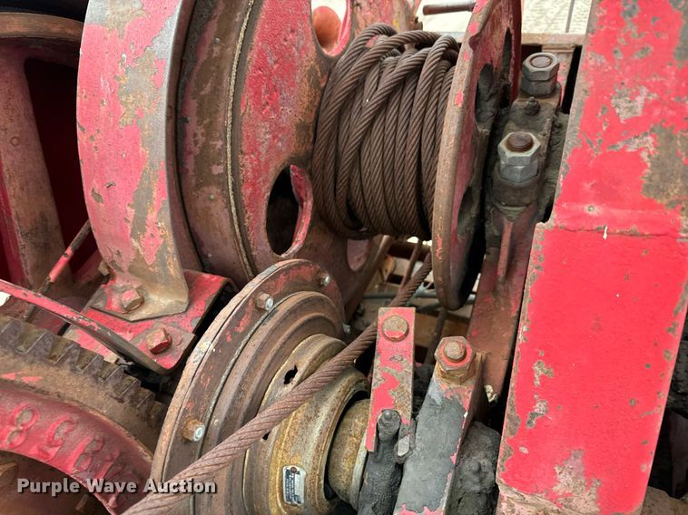 image for item NN9368 1979 Mack cable tool rig truck