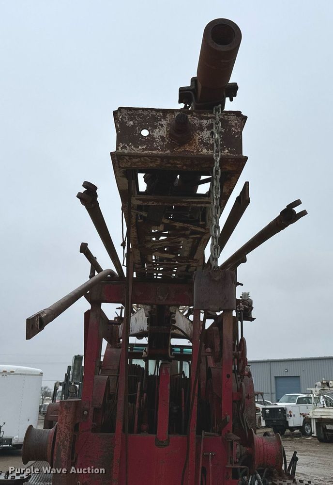 image for item NN9368 1979 Mack cable tool rig truck