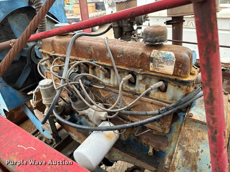 image for item NN9368 1979 Mack cable tool rig truck