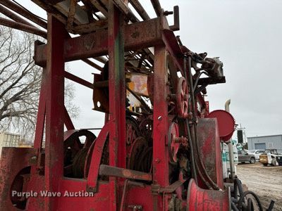 image for item NN9368 1979 Mack cable tool rig truck