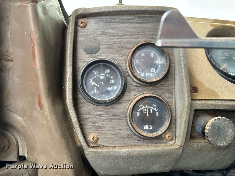 image for item NN9368 1979 Mack cable tool rig truck