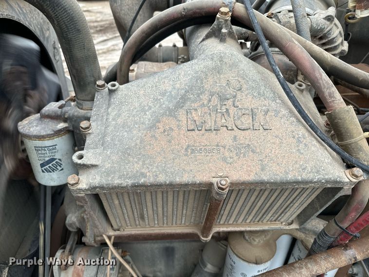 image for item NN9368 1979 Mack cable tool rig truck