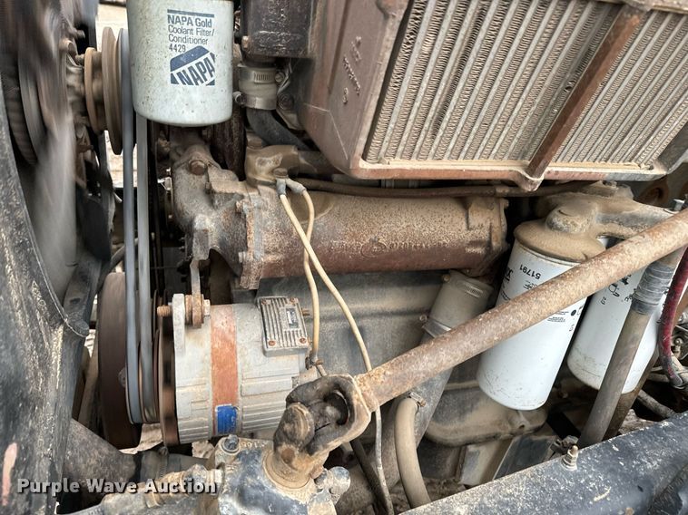 image for item NN9368 1979 Mack cable tool rig truck